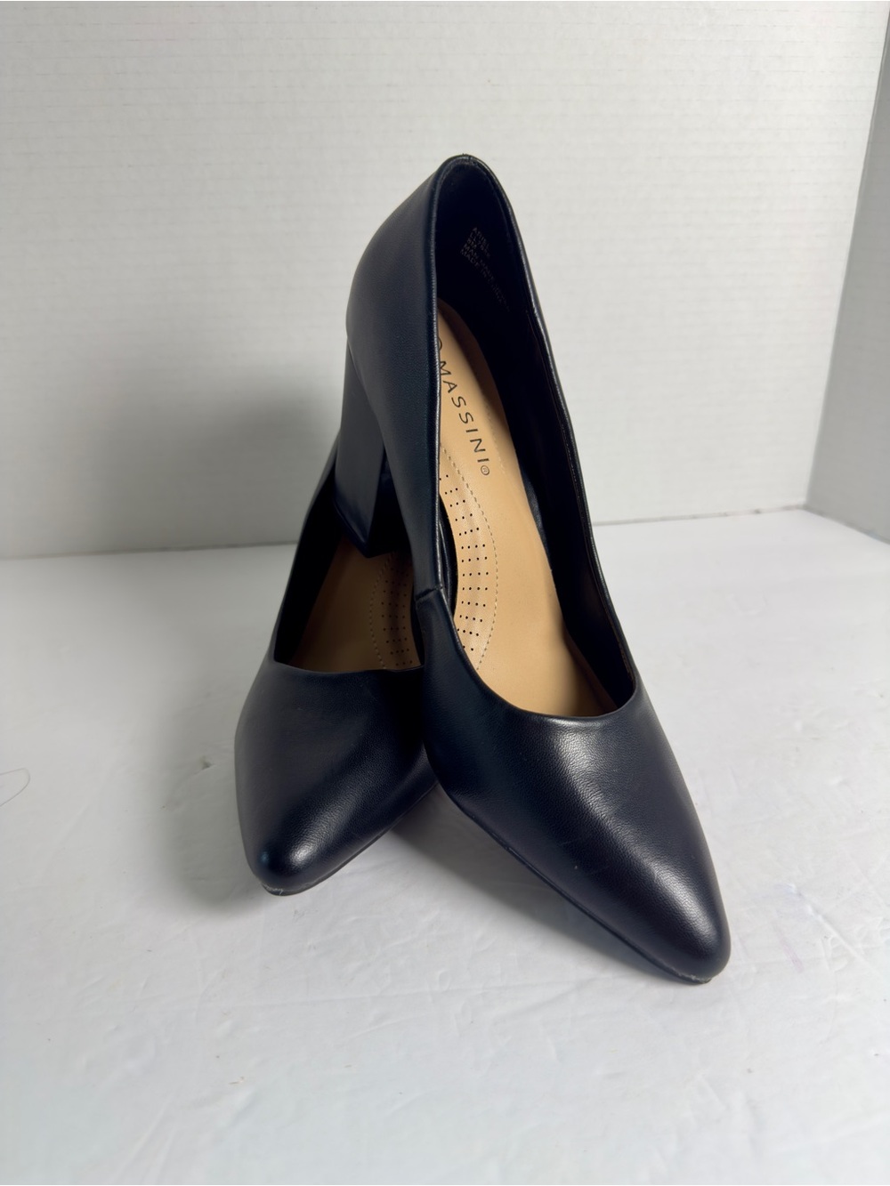 Massimo Black Pointed Toe Block Heel Pumps size 8